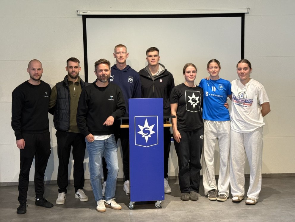 Ingi Torfi, Baldur Ragnarsson og leikmenn Stjörnunnar.